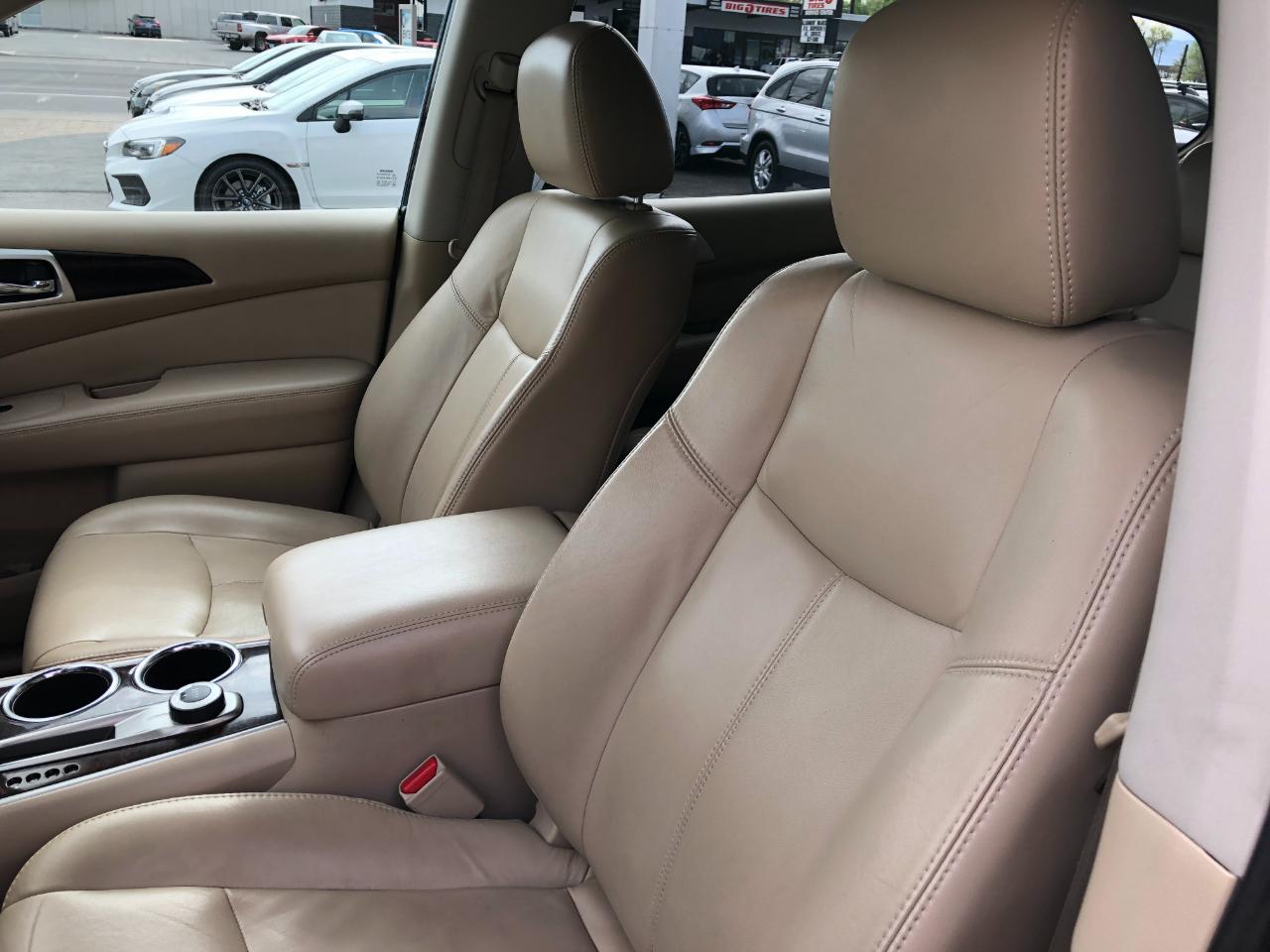 Nissan Pathfinder SL 4WD 2013