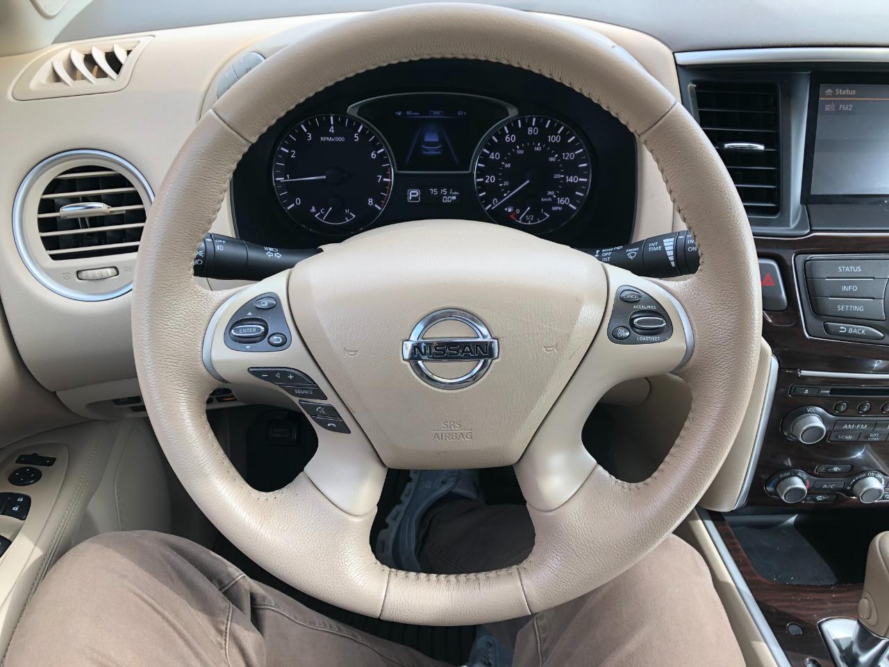 Nissan Pathfinder SL 4WD 2013