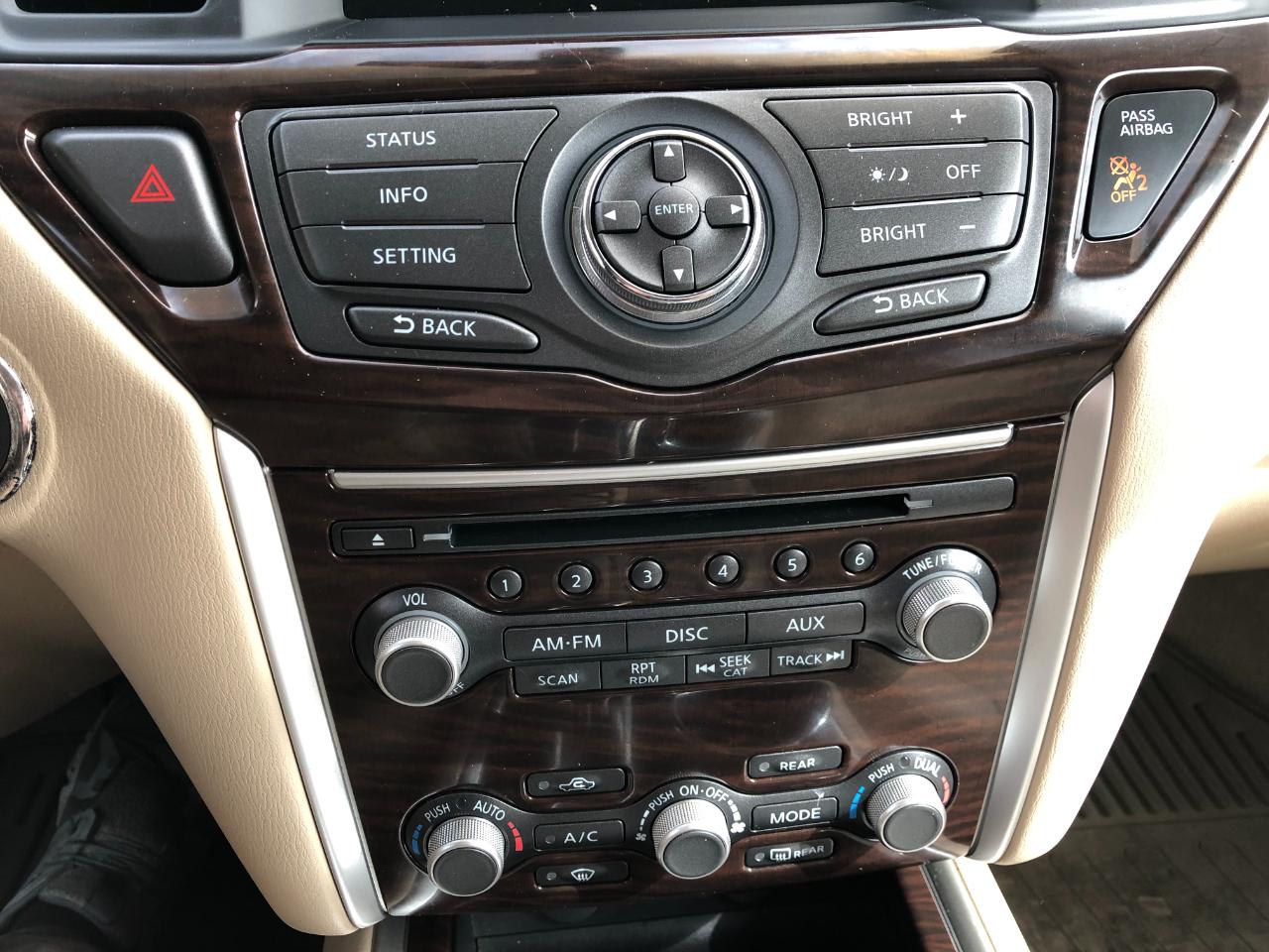 Nissan Pathfinder SL 4WD 2013