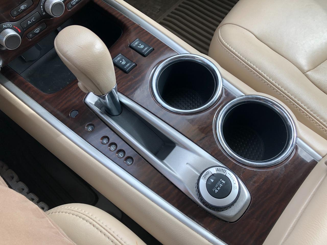 Nissan Pathfinder SL 4WD 2013