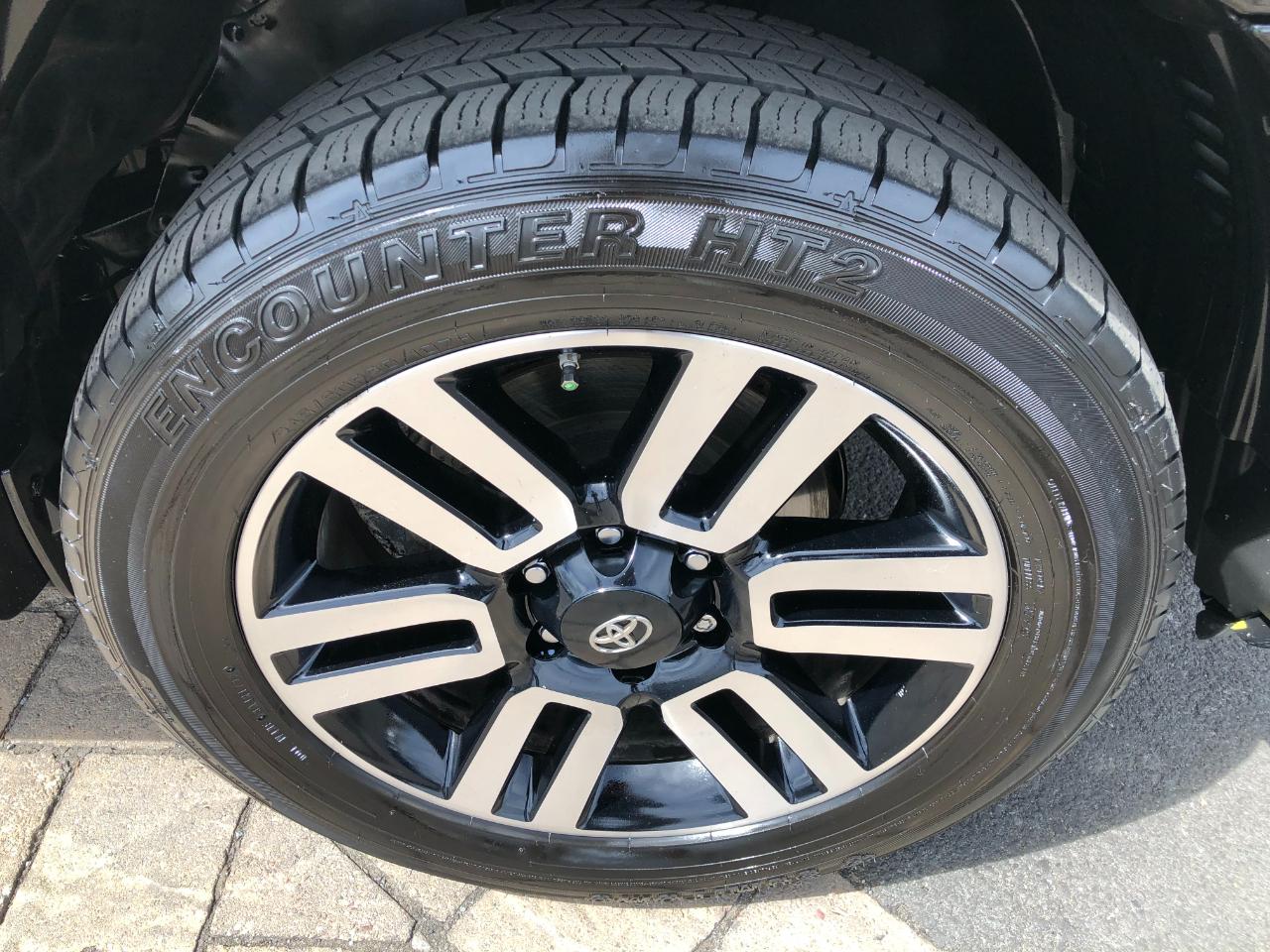 Toyota 4Runner Limited 4WD V6 2019