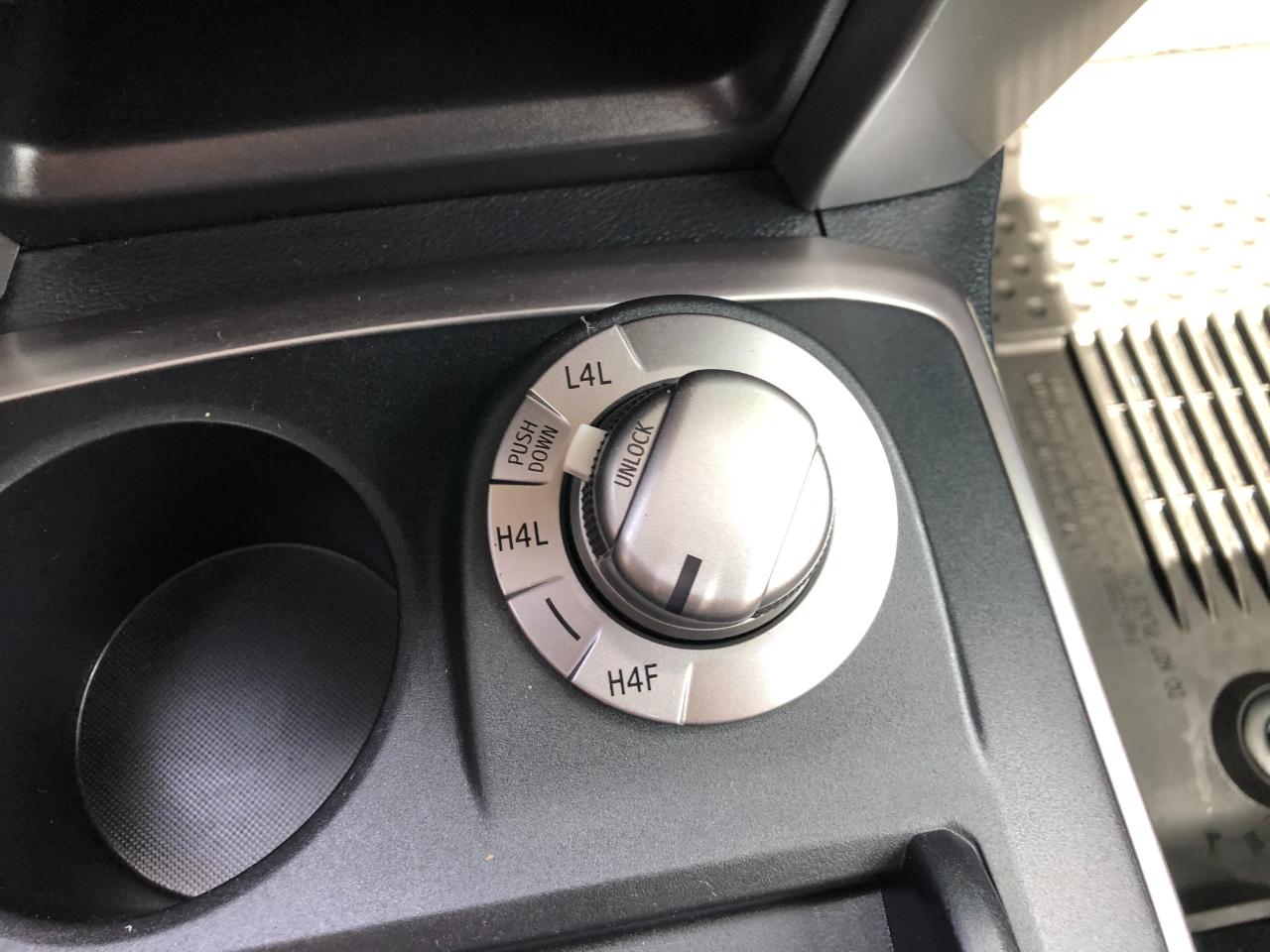 Toyota 4Runner Limited 4WD V6 2019