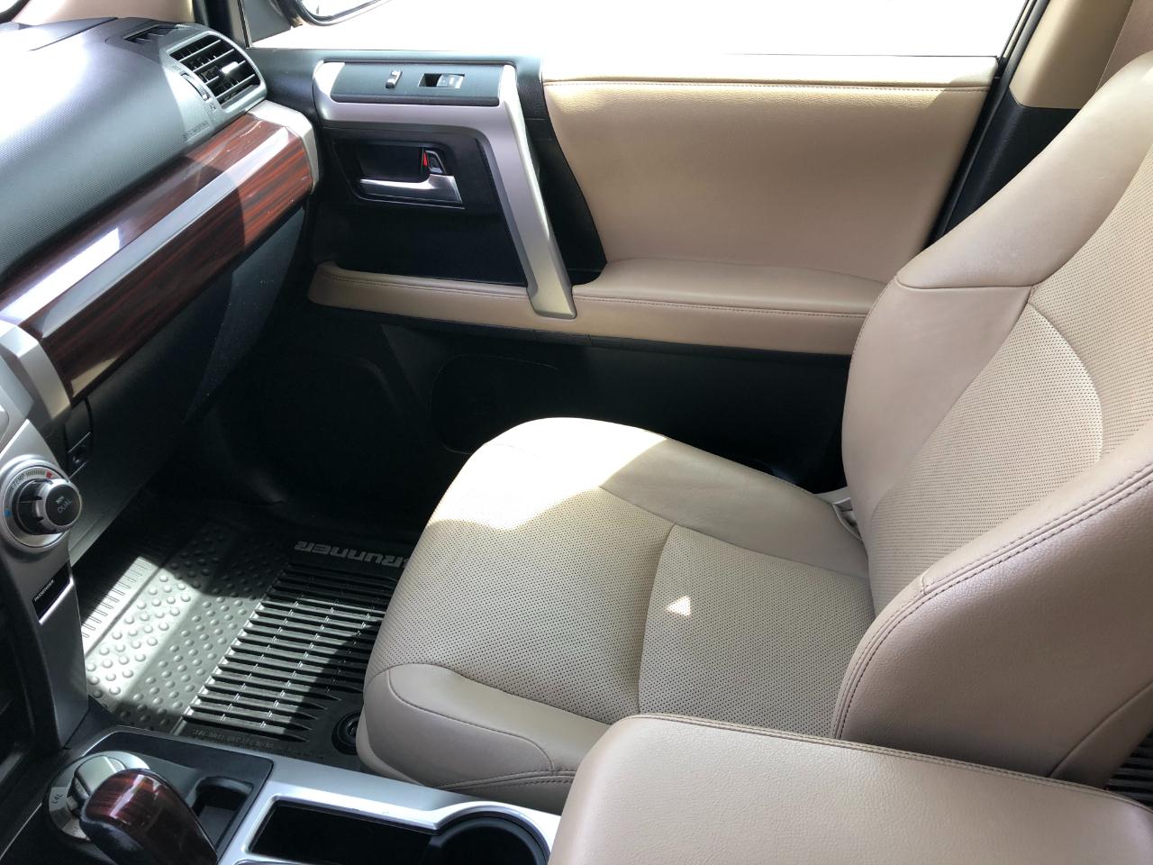 Toyota 4Runner Limited 4WD V6 2019