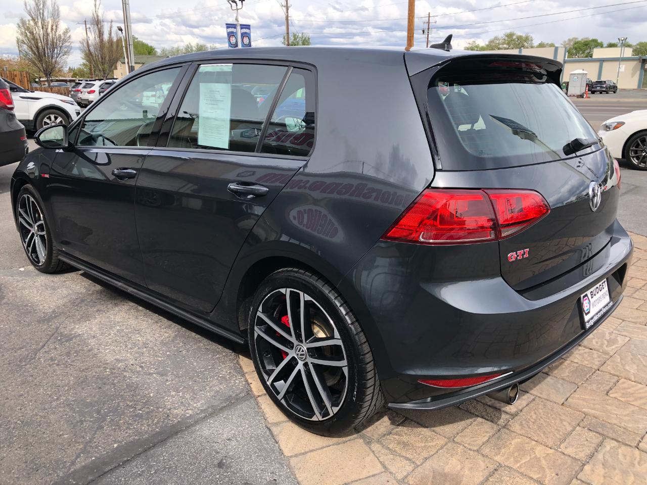 Volkswagen Golf GTI S 6A 4-Door 2017