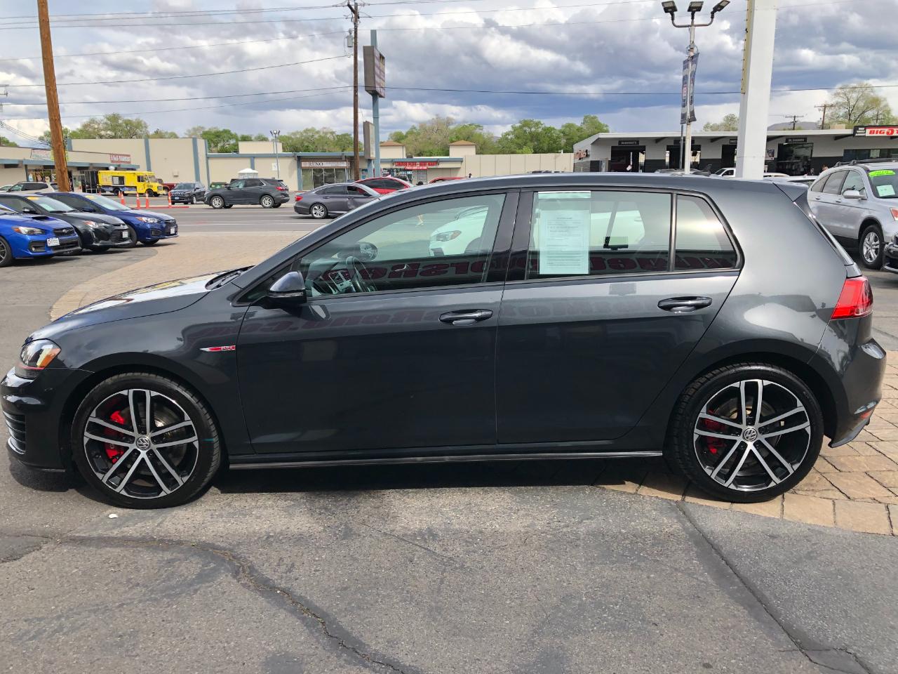 Volkswagen Golf GTI S 6A 4-Door 2017