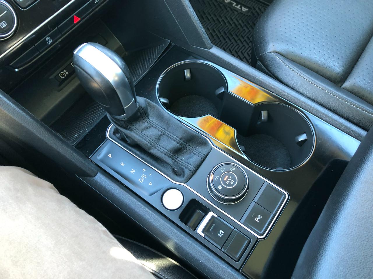 Volkswagen Atlas V6 SEL 4MOTION 2018