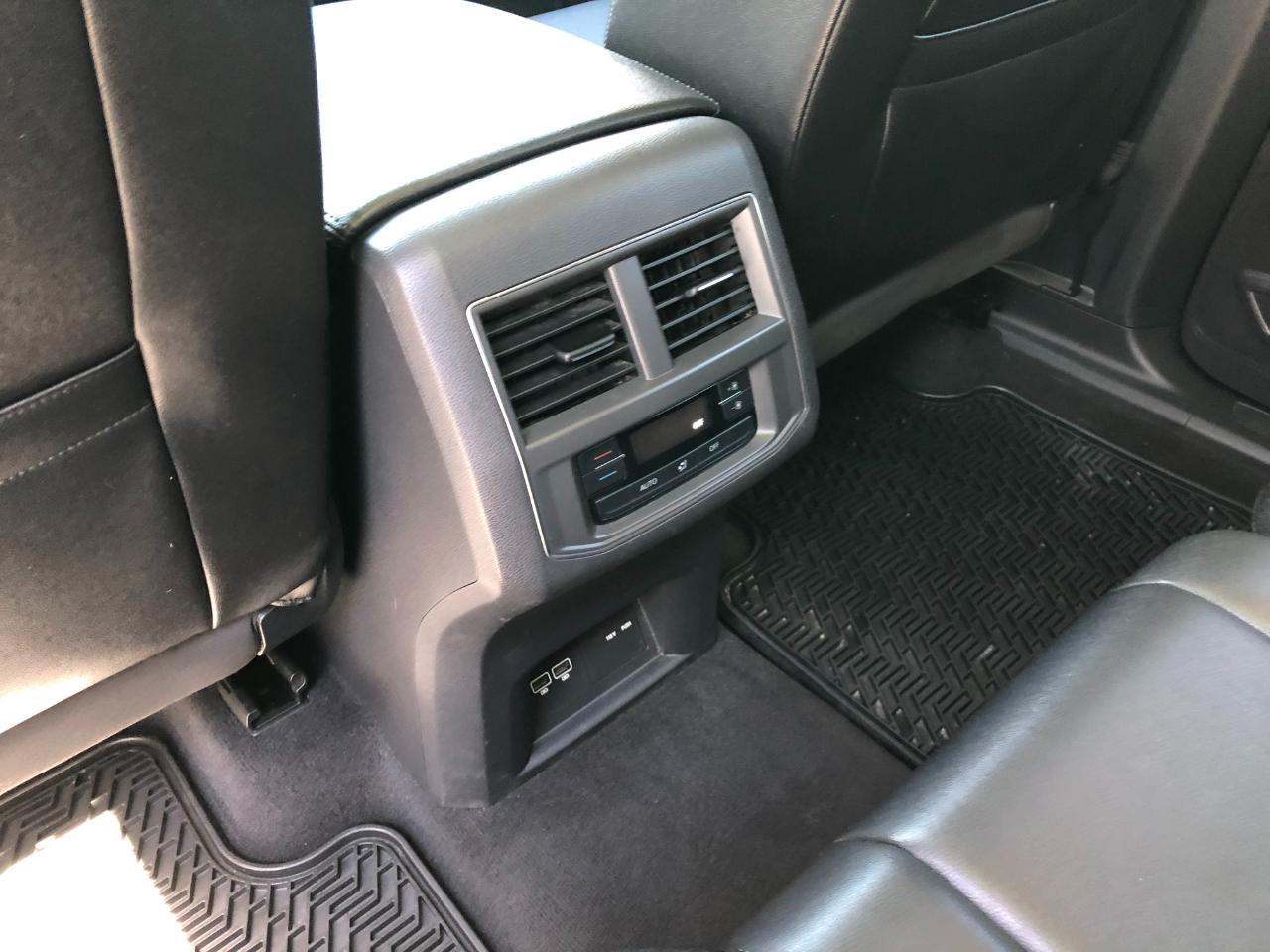 Volkswagen Atlas V6 SEL 4MOTION 2018