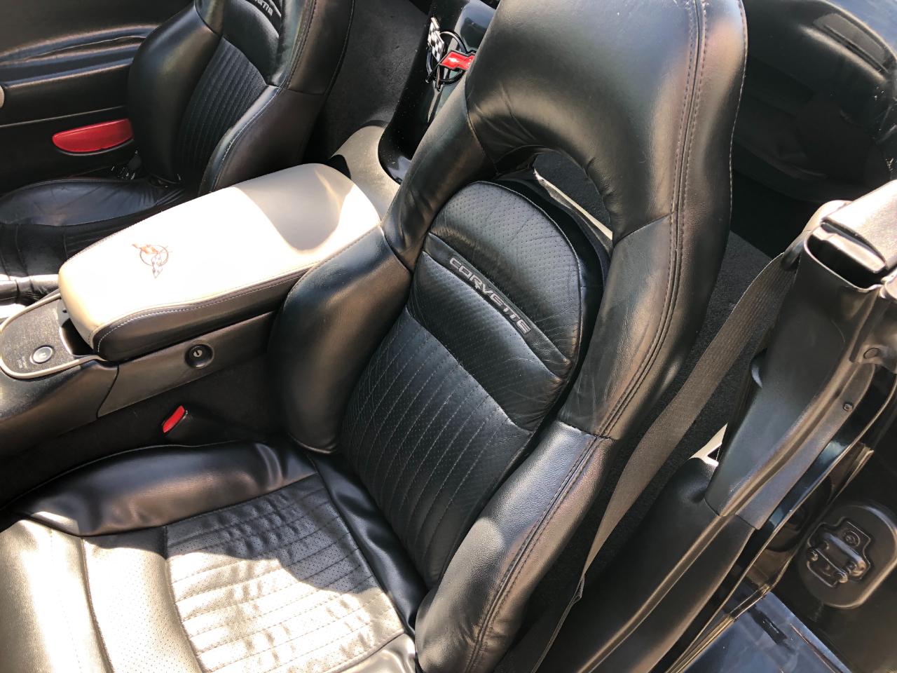 Chevrolet Corvette Convertible 2004