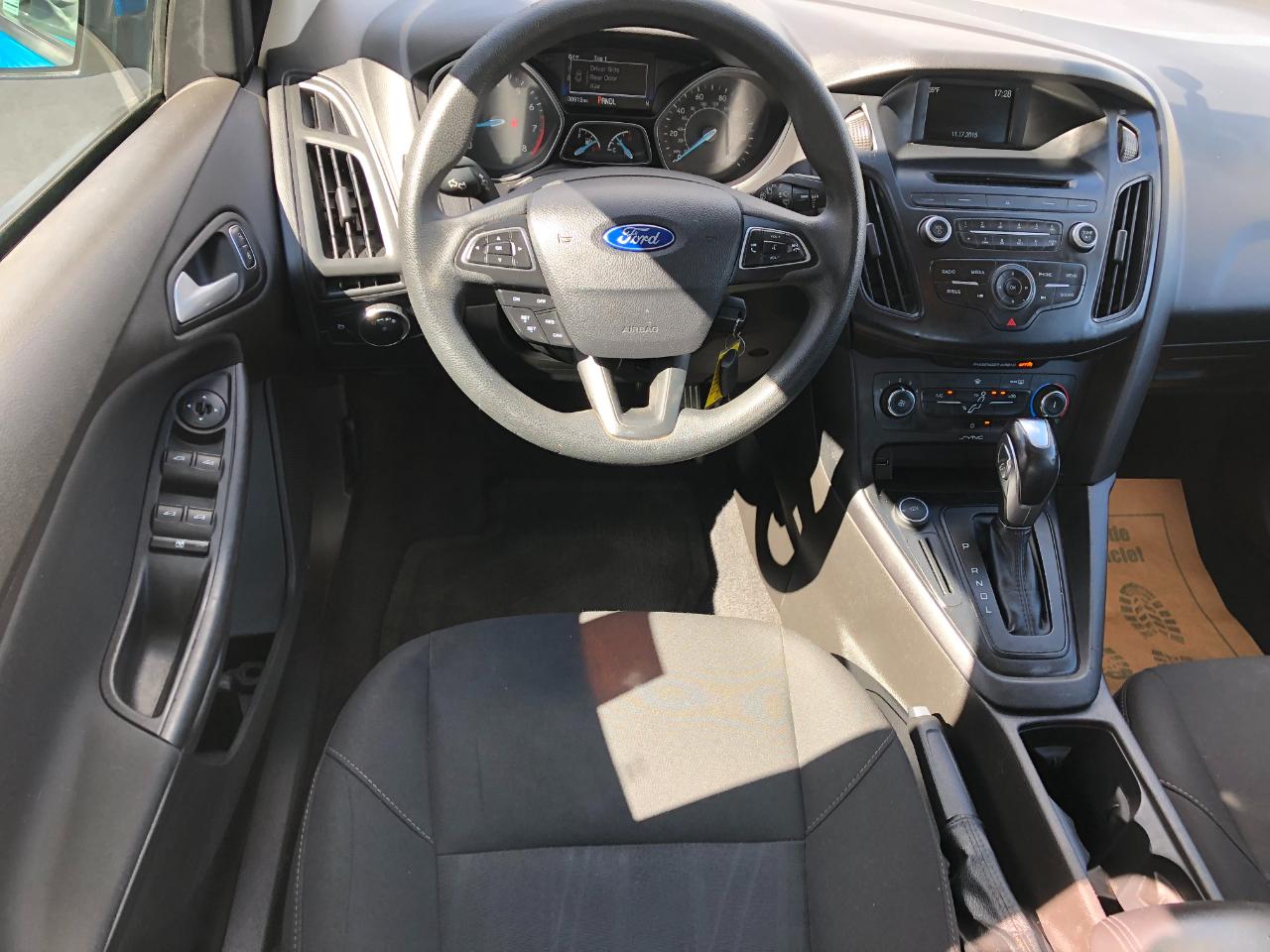 Ford Focus SE Hatch 2016