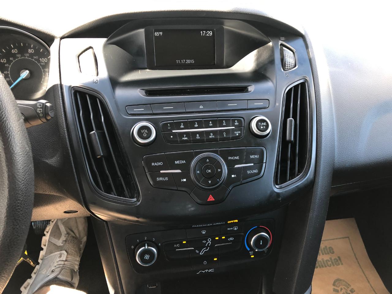 Ford Focus SE Hatch 2016