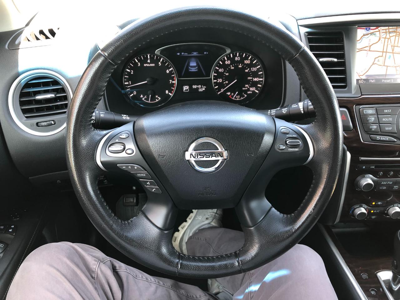 Nissan Pathfinder Platinum 4WD 2013