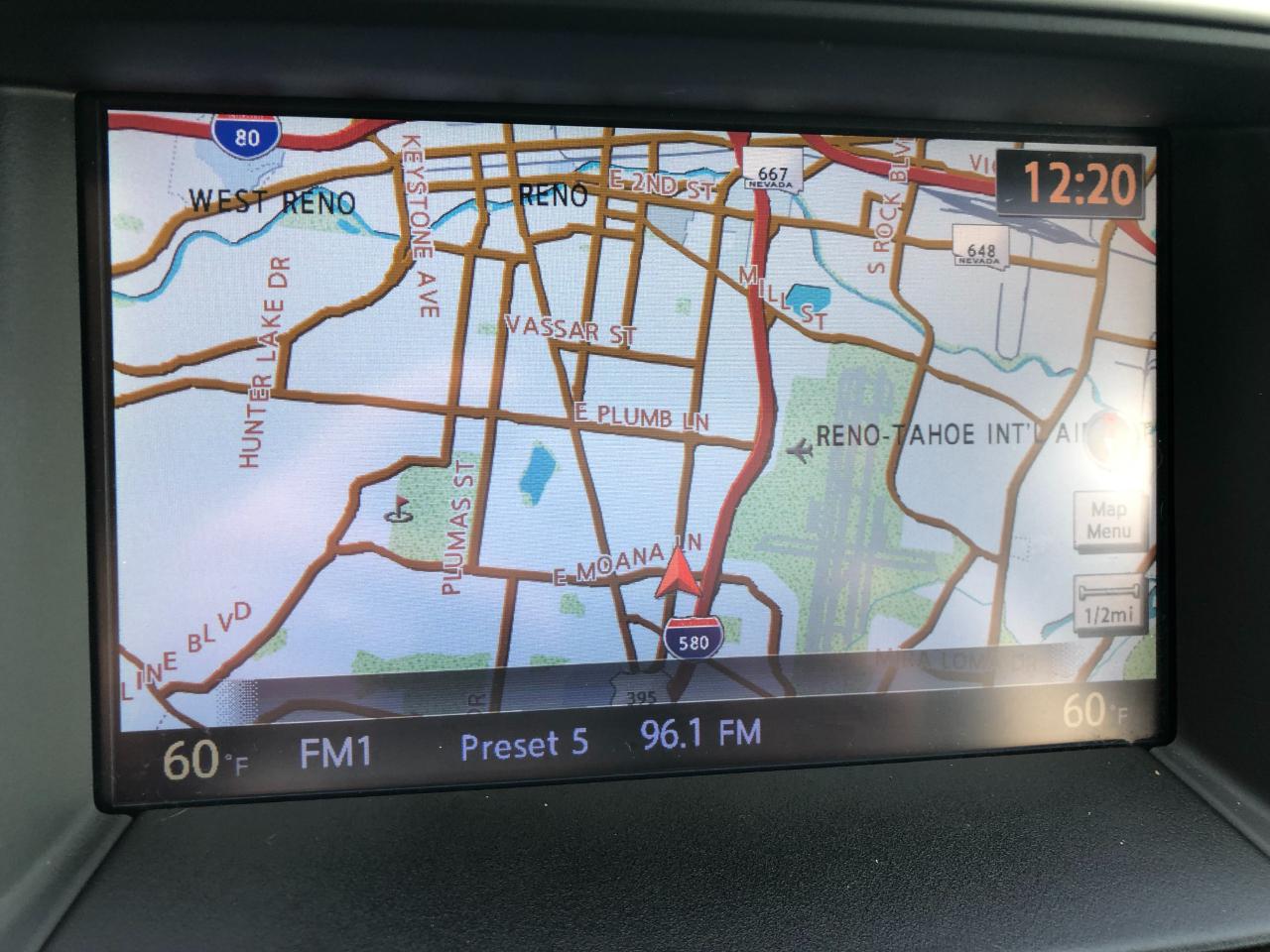 Nissan Pathfinder Platinum 4WD 2013