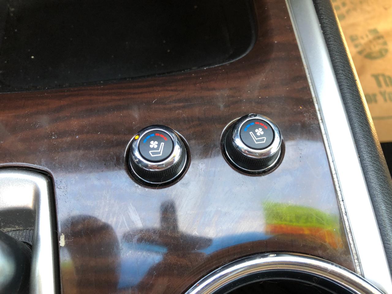 Nissan Pathfinder Platinum 4WD 2013