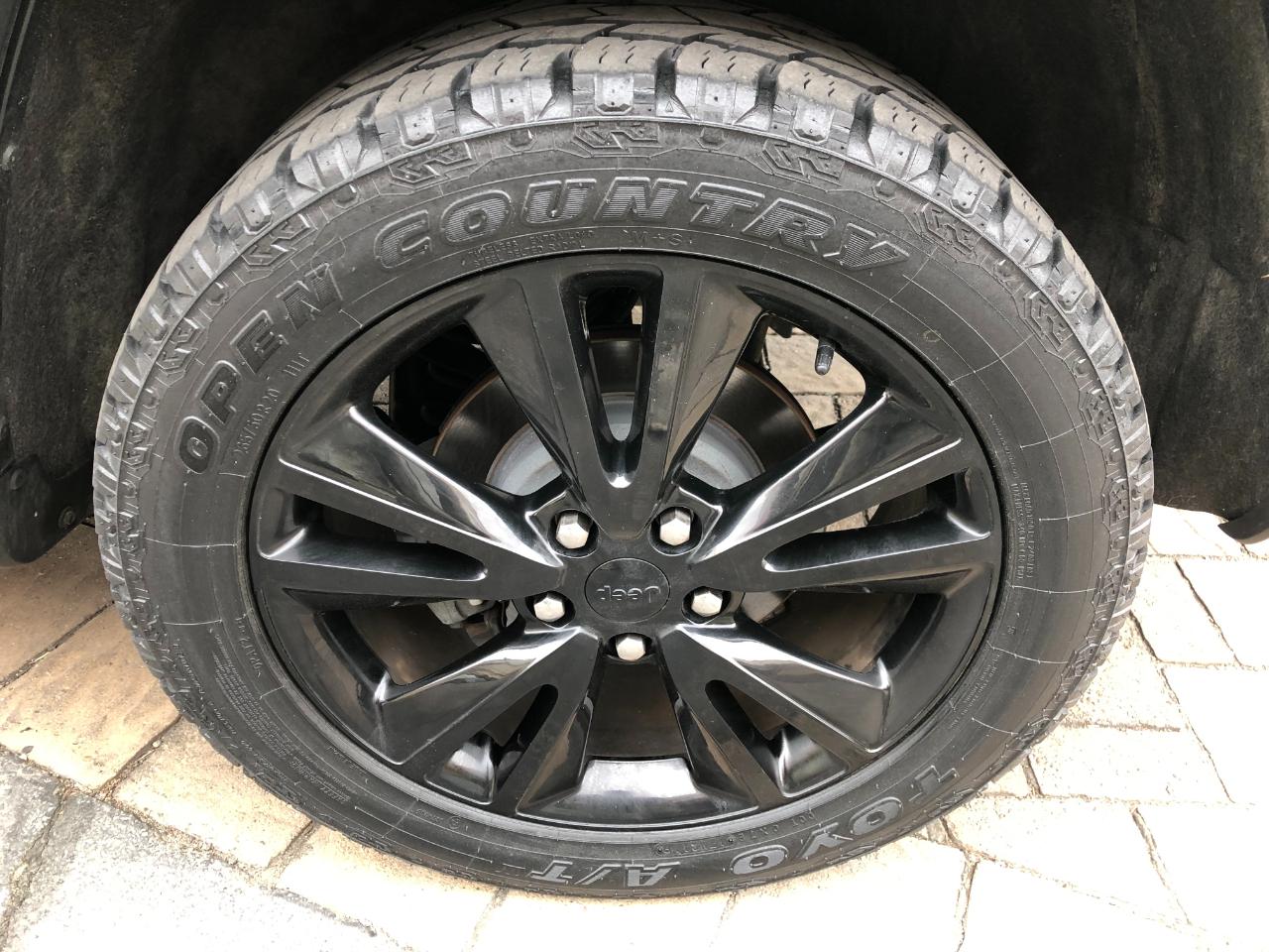 Jeep Grand Cherokee  2012