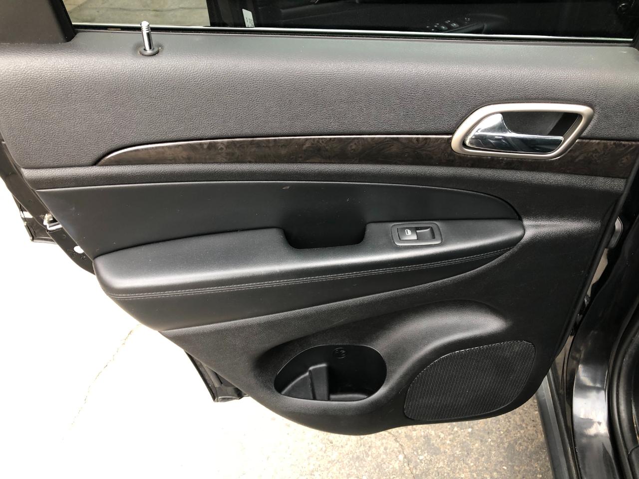 Jeep Grand Cherokee  2012