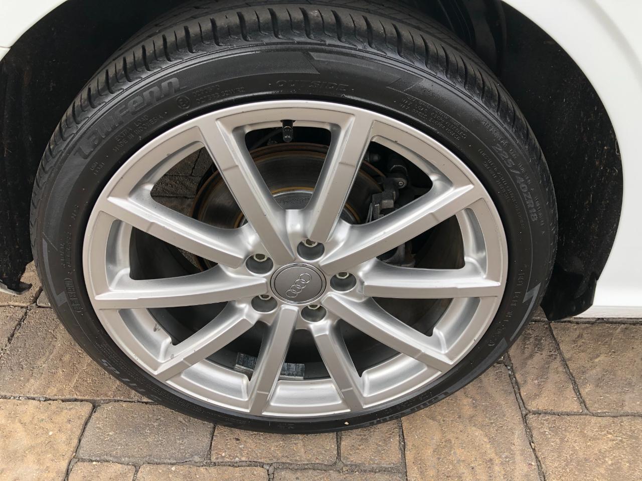 Audi A3 2.0T Premium Sedan quattro S tronic 2015