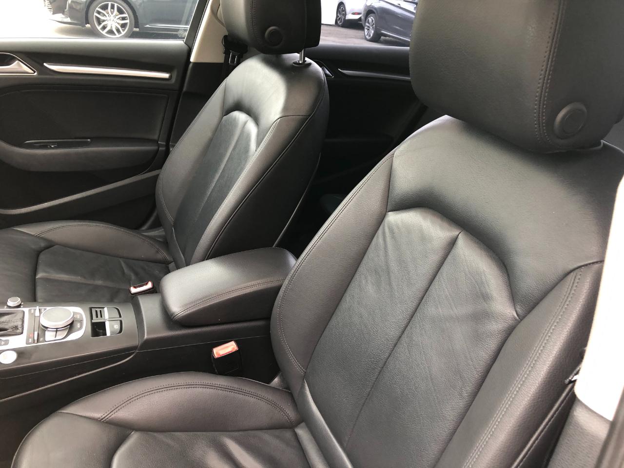 Audi A3 2.0T Premium Sedan quattro S tronic 2015