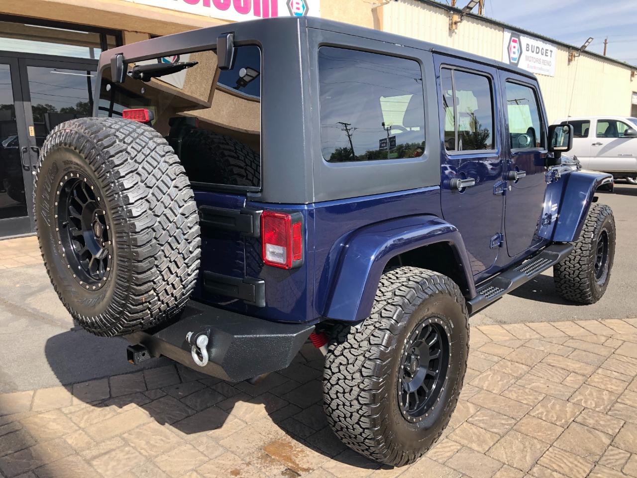 Jeep Wrangler Unlimited Sahara 4WD 2013