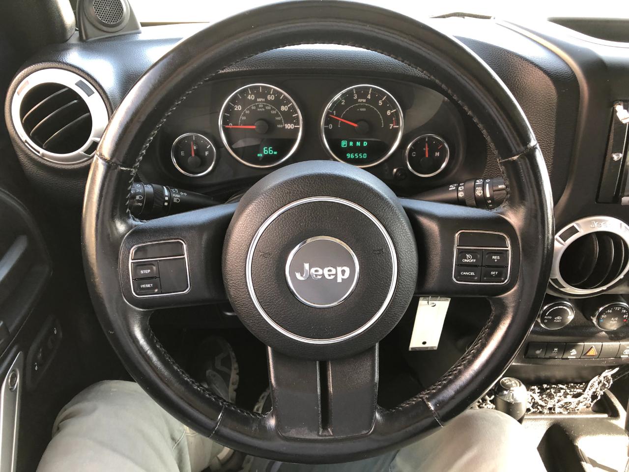 Jeep Wrangler Unlimited Sahara 4WD 2013