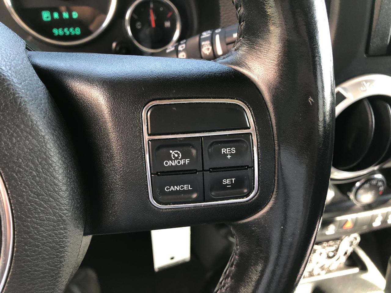 Jeep Wrangler Unlimited Sahara 4WD 2013