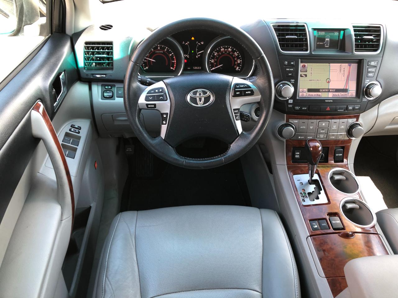 Toyota Highlander Limited 4WD 2012