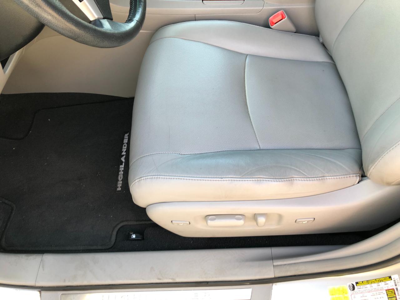 Toyota Highlander Limited 4WD 2012