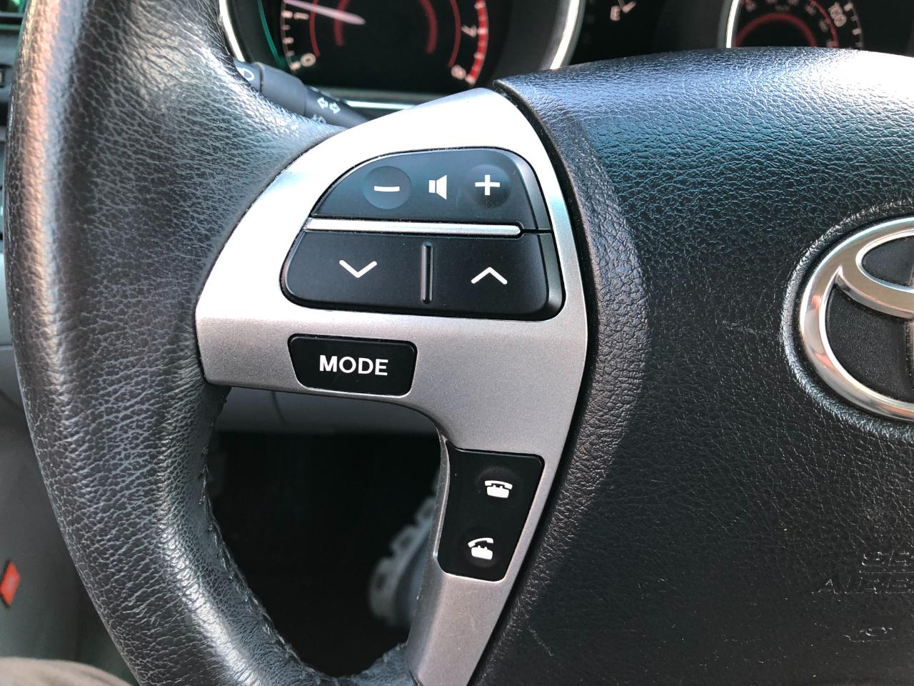 Toyota Highlander Limited 4WD 2012