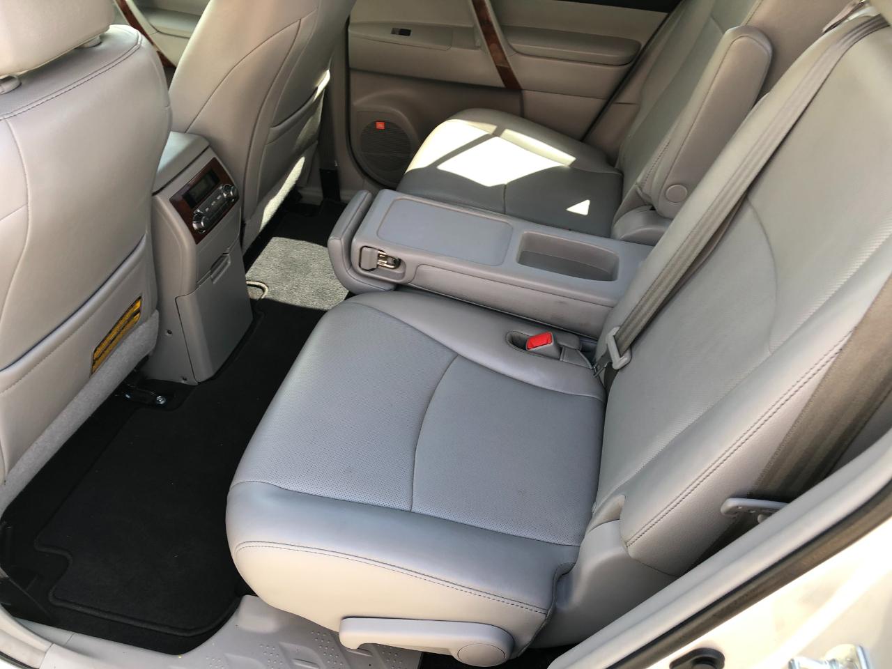 Toyota Highlander Limited 4WD 2012