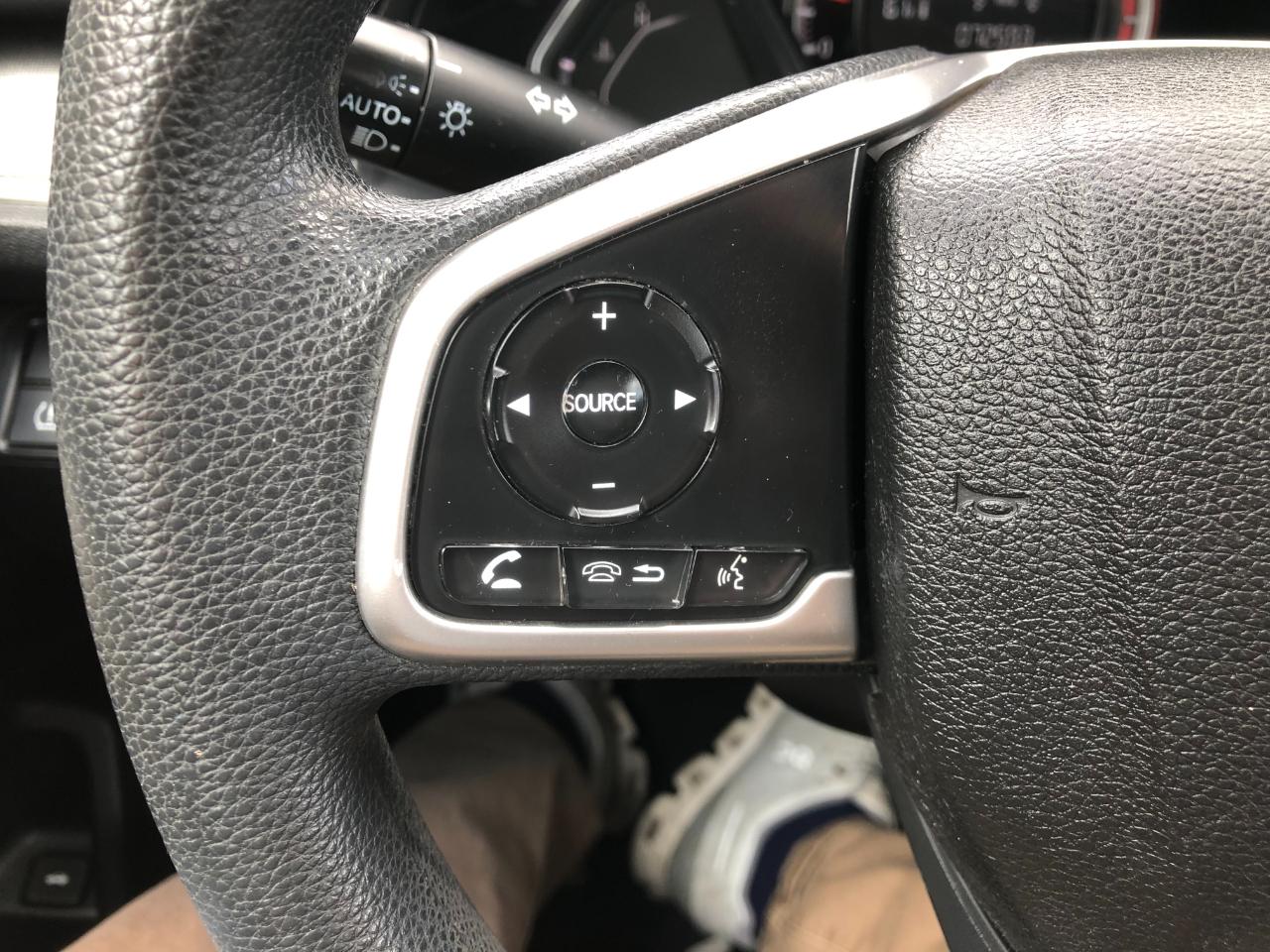 Honda Civic LX Sedan CVT 2016