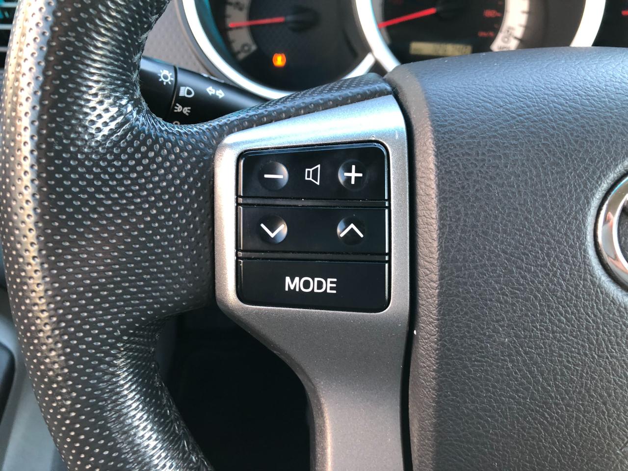 Toyota Tacoma Double Cab V6 4WD 2012