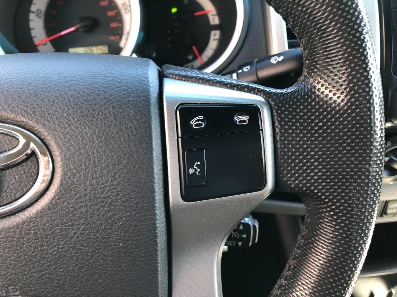 Toyota Tacoma Double Cab V6 4WD 2012