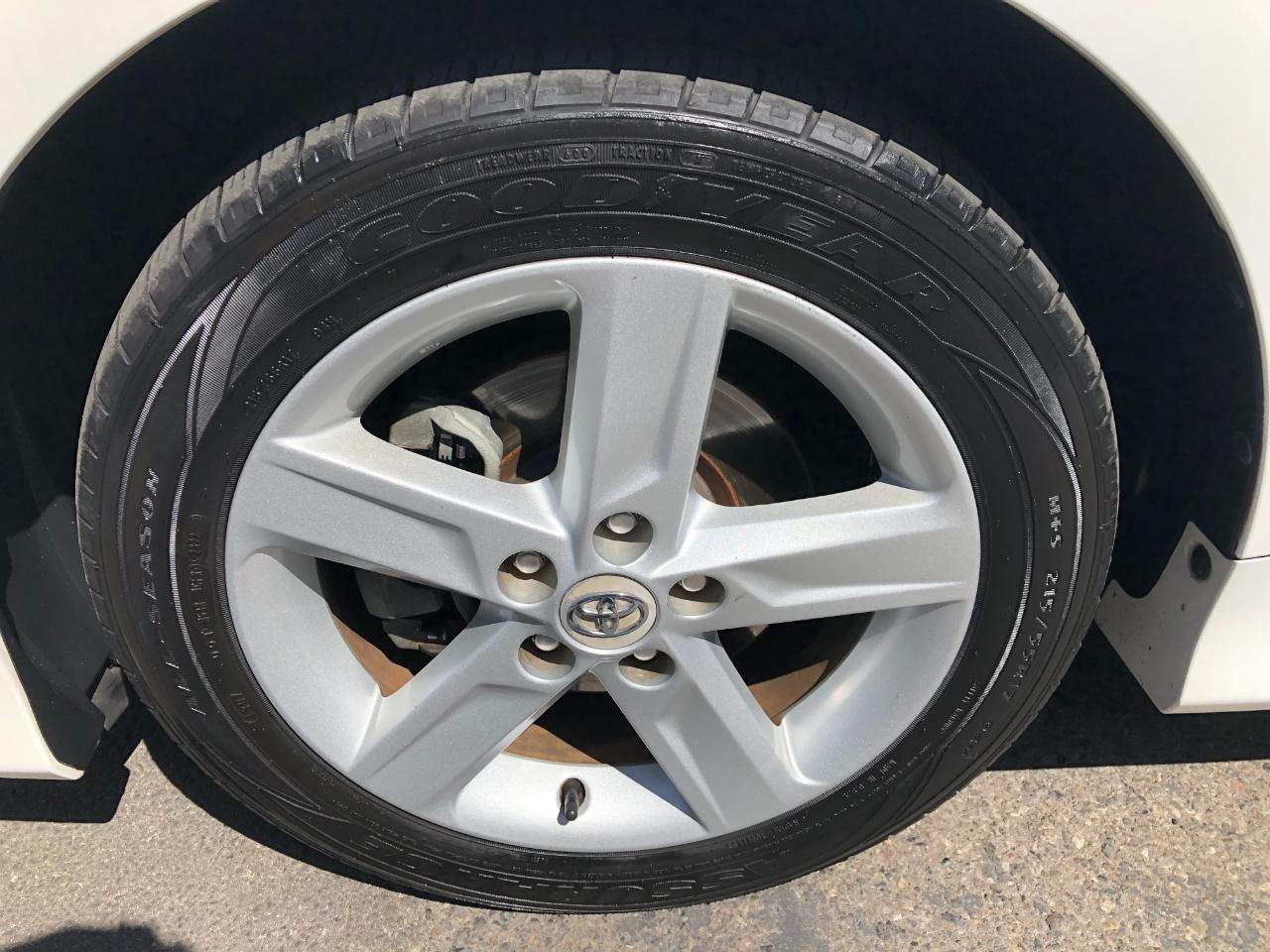 Toyota Camry SE 2012