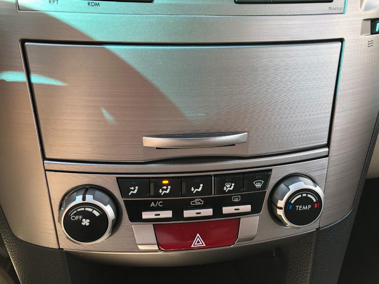 Subaru Outback 2.5i Premium 2014