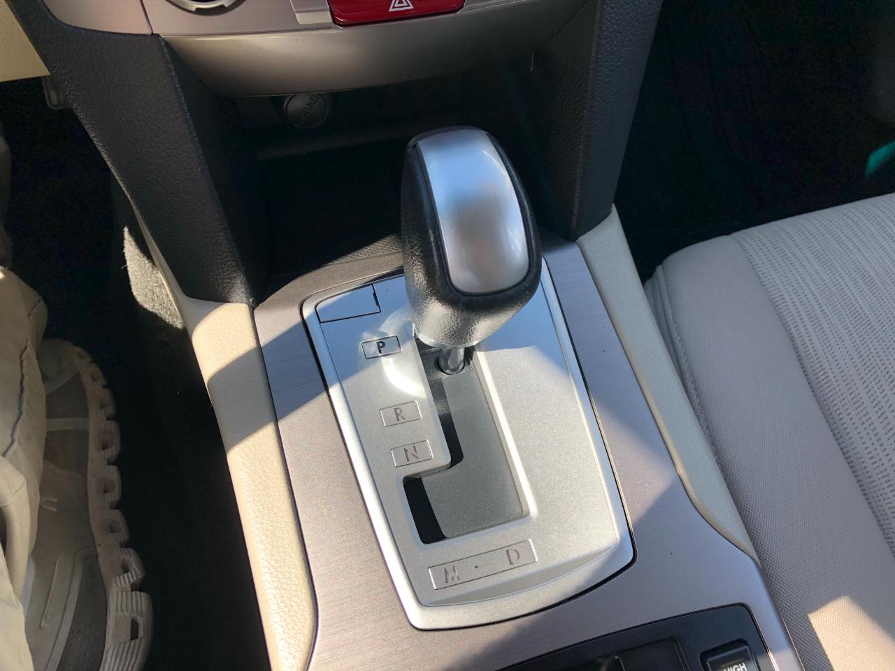 Subaru Outback 2.5i Premium 2014