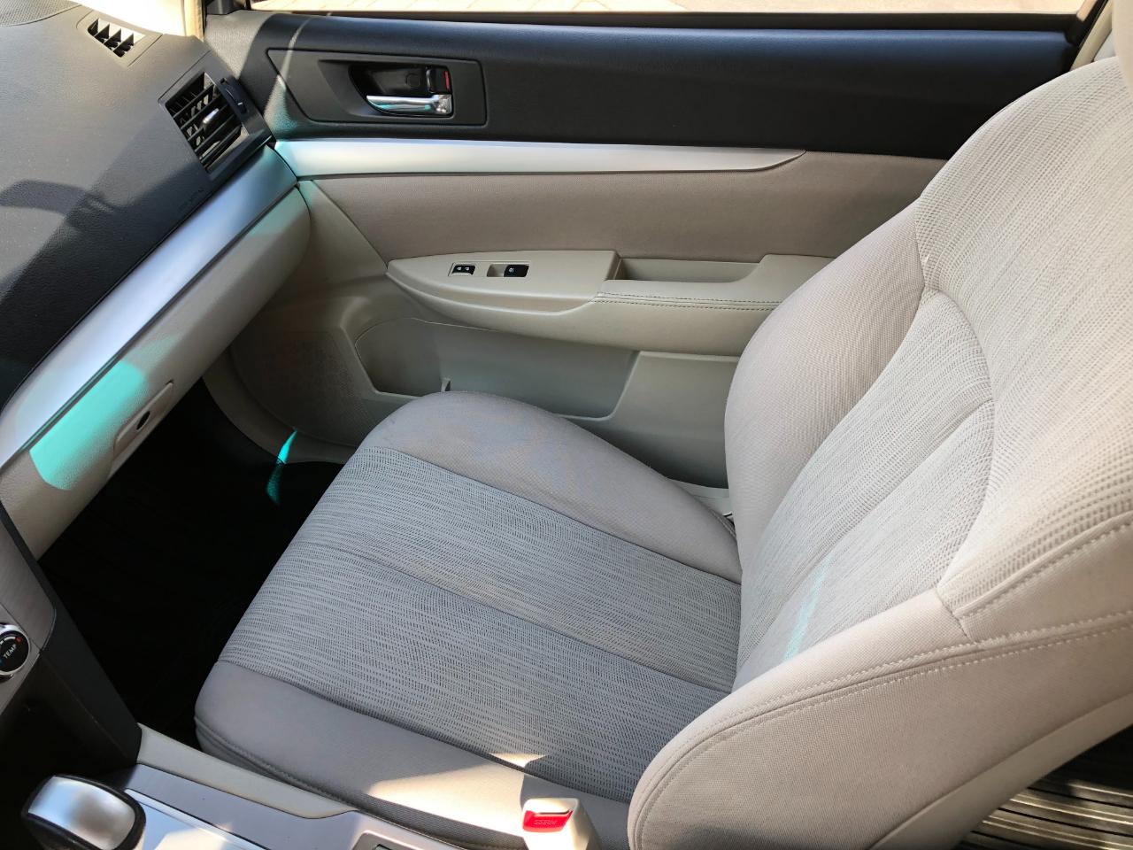 Subaru Outback 2.5i Premium 2014