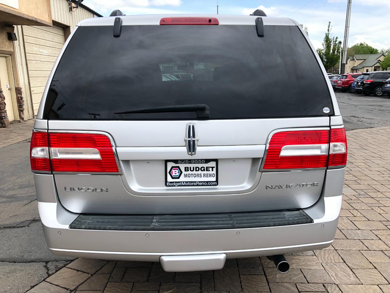 Lincoln Navigator 4WD 2011