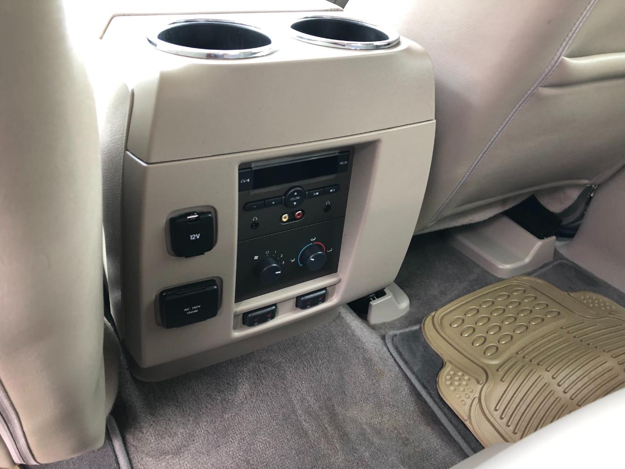 Lincoln Navigator 4WD 2011