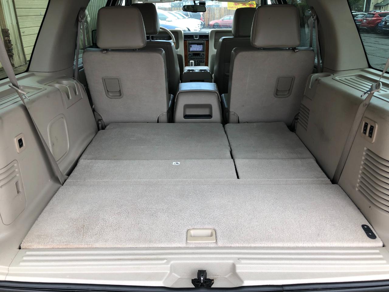 Lincoln Navigator 4WD 2011