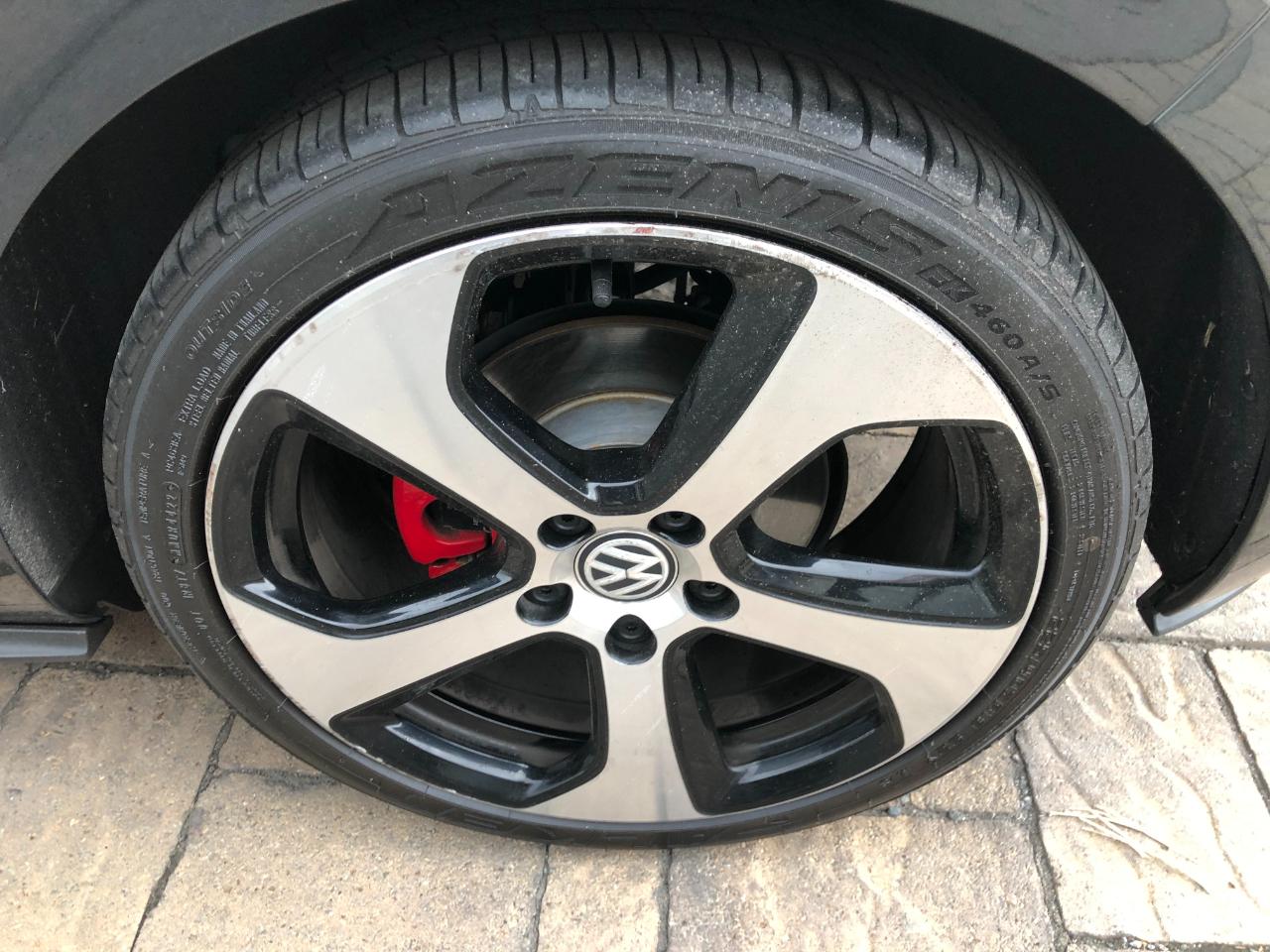 Volkswagen GTI SE 6M 4-Door 2015