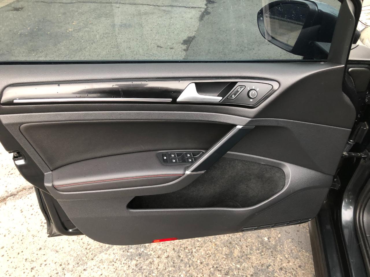 Volkswagen GTI SE 6M 4-Door 2015