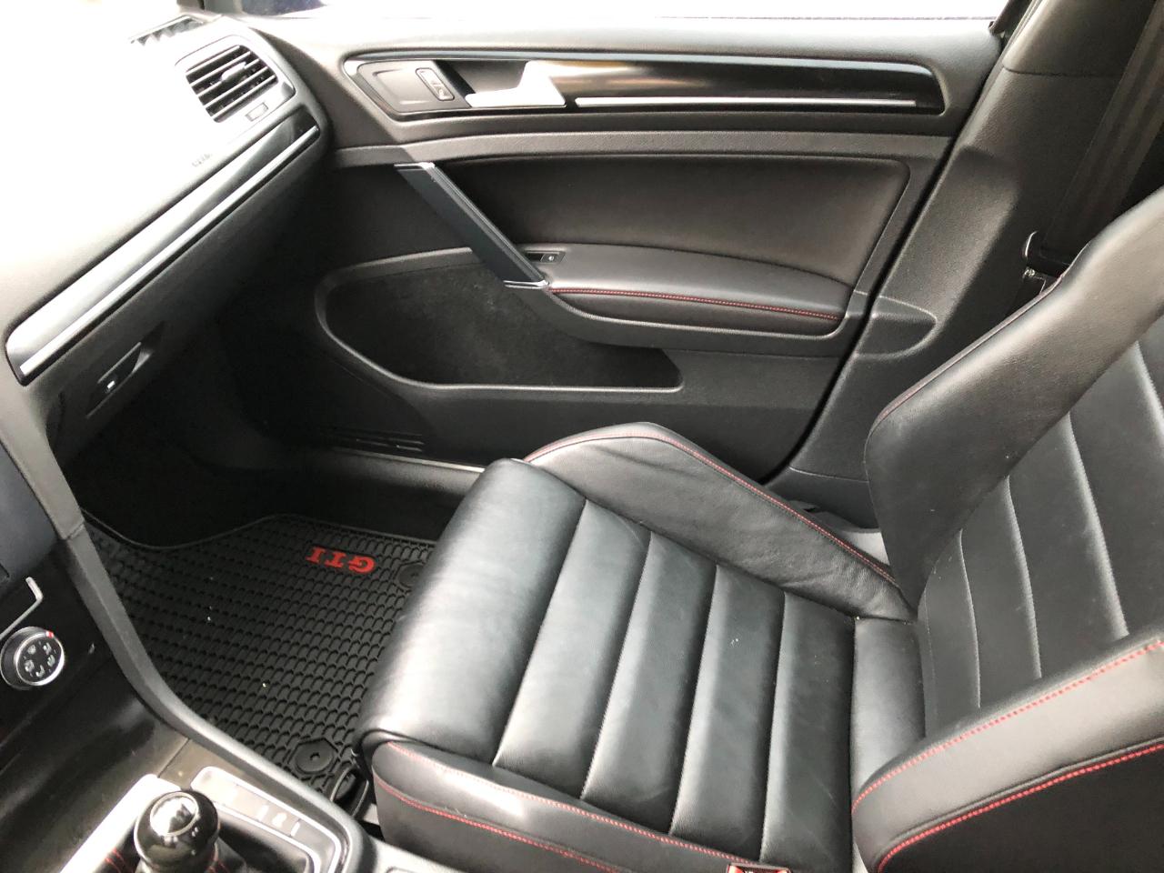 Volkswagen GTI SE 6M 4-Door 2015