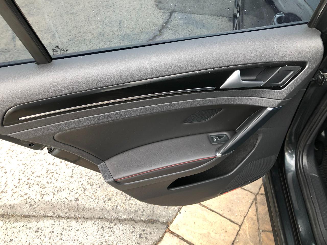 Volkswagen GTI SE 6M 4-Door 2015