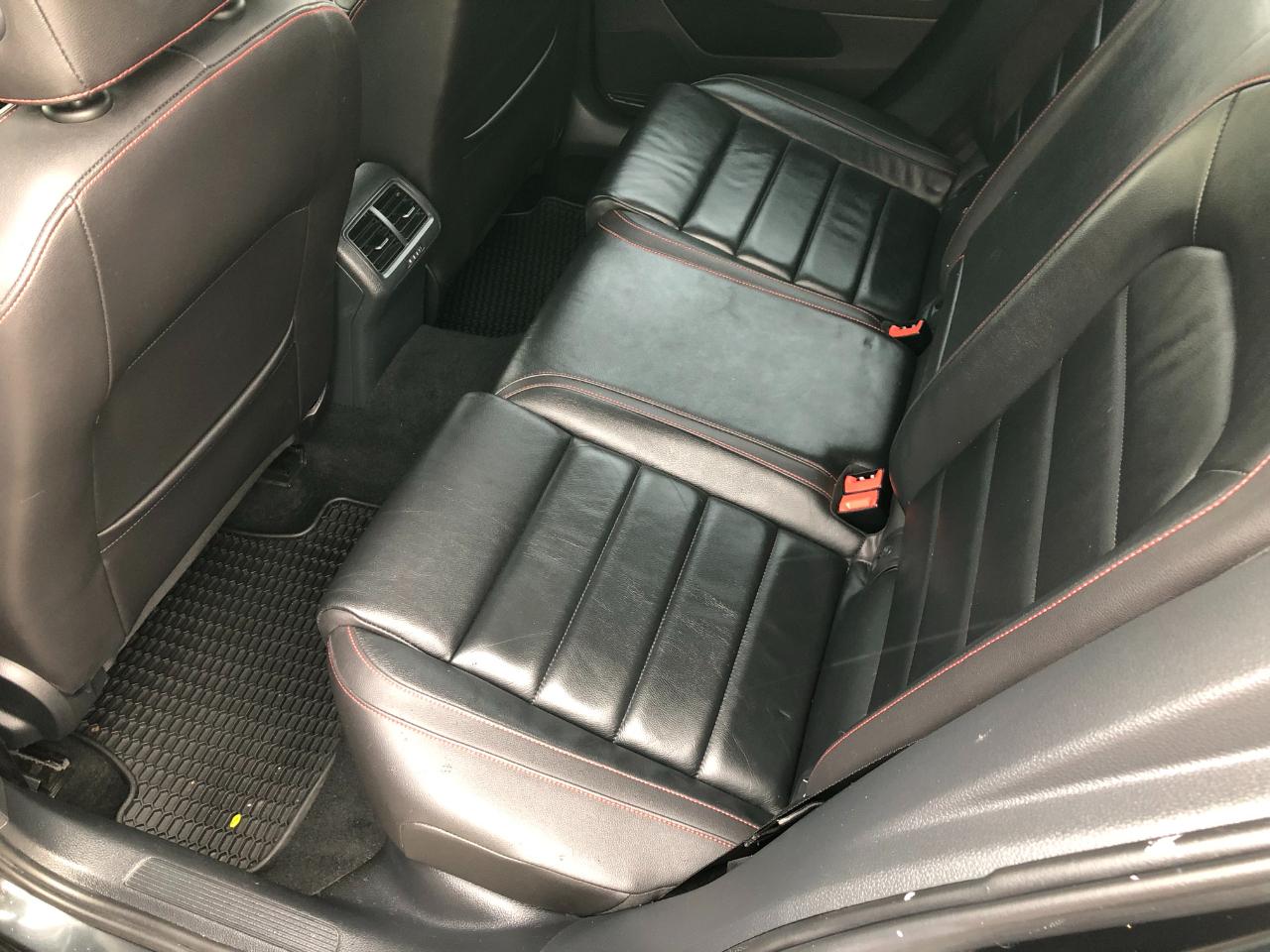 Volkswagen GTI SE 6M 4-Door 2015