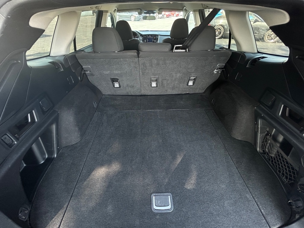 Subaru Outback  2021