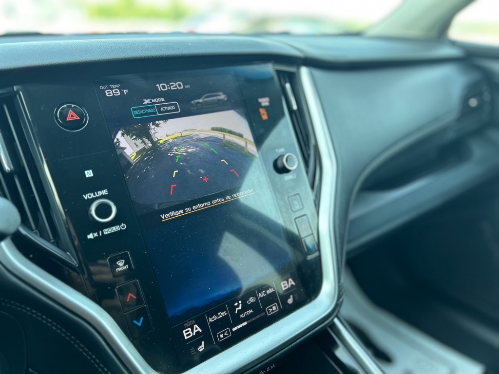 Subaru Outback  2021