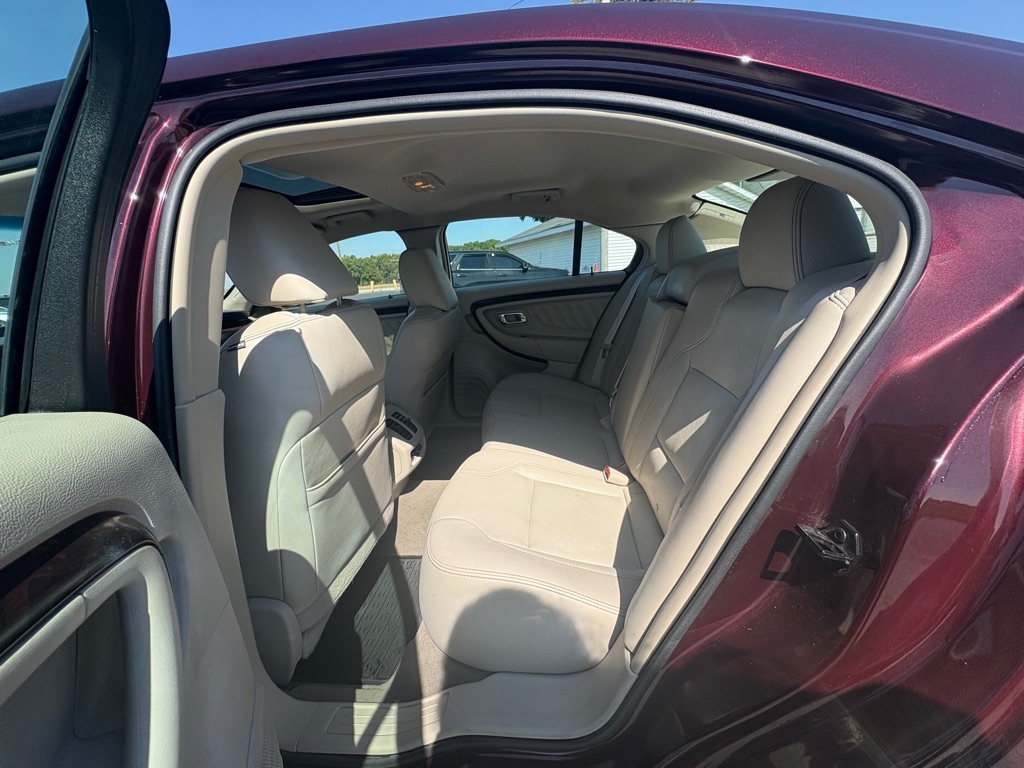 Ford Taurus  2011 Ford Taurus  2011