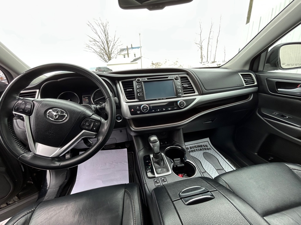 Toyota Highlander  2016