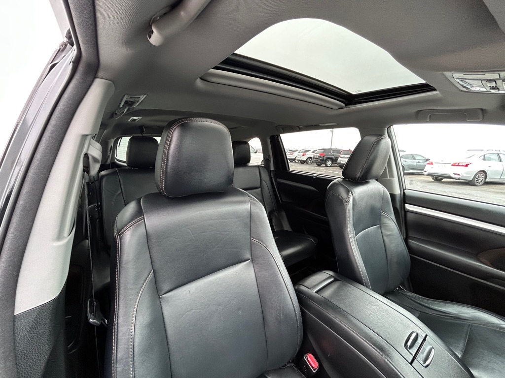 Toyota Highlander  2016