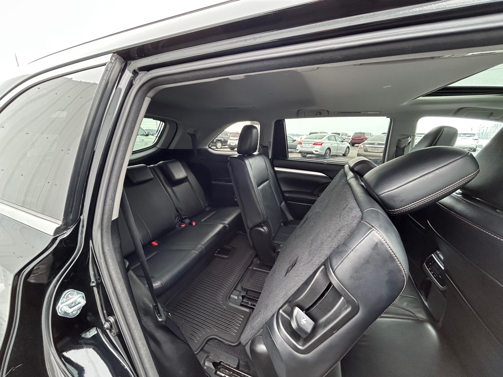 Toyota Highlander  2016