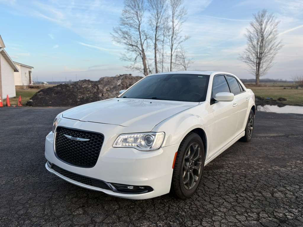 Chrysler 300  2018